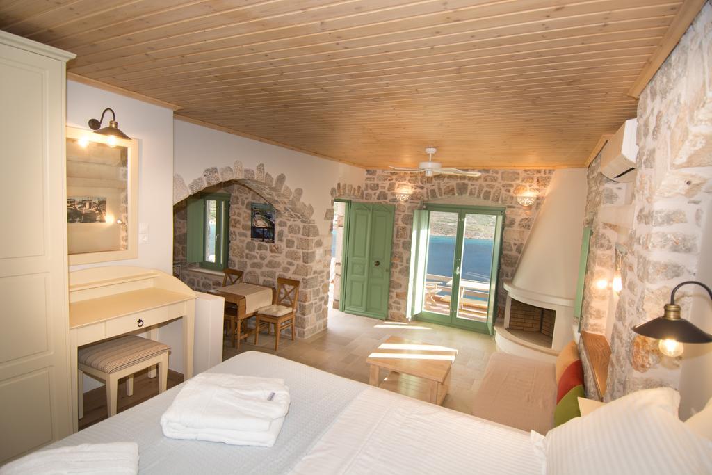 Petra Boutique Homes Arginonda Ngoại thất bức ảnh