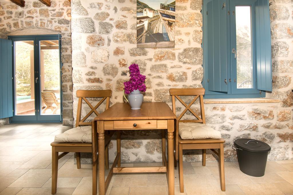Petra Boutique Homes Arginonda Ngoại thất bức ảnh