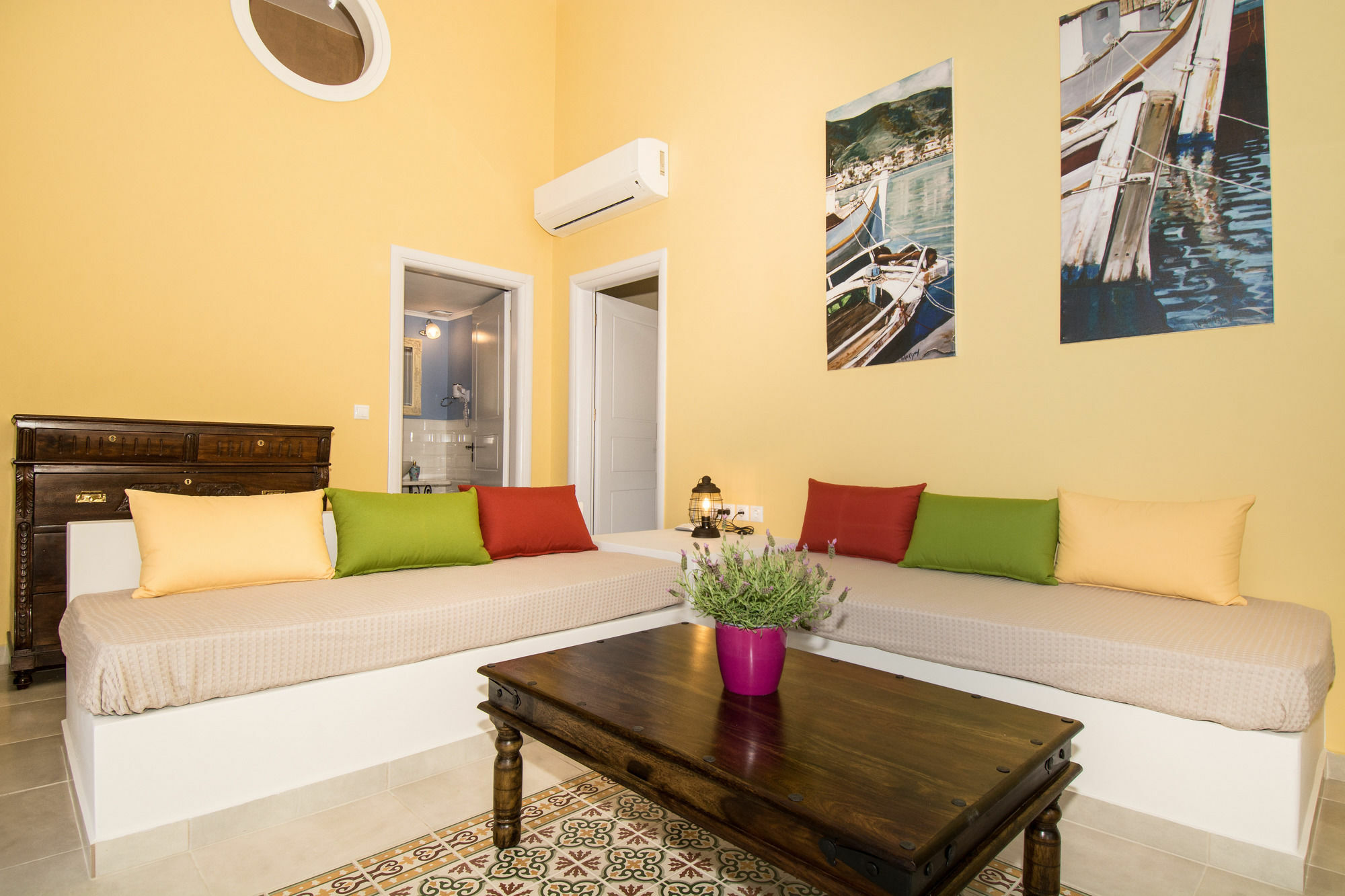 Petra Boutique Homes Arginonda Ngoại thất bức ảnh