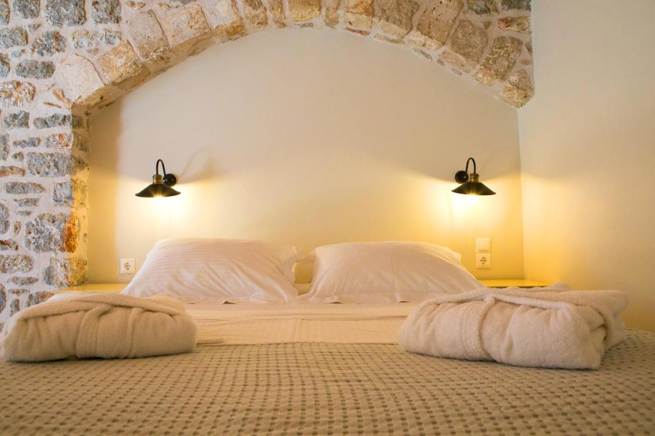 Petra Boutique Homes Arginonda Ngoại thất bức ảnh